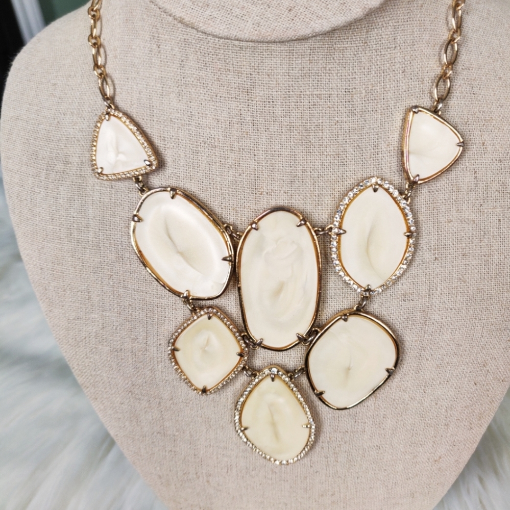 Stella and Dot Fiona Bib Necklace